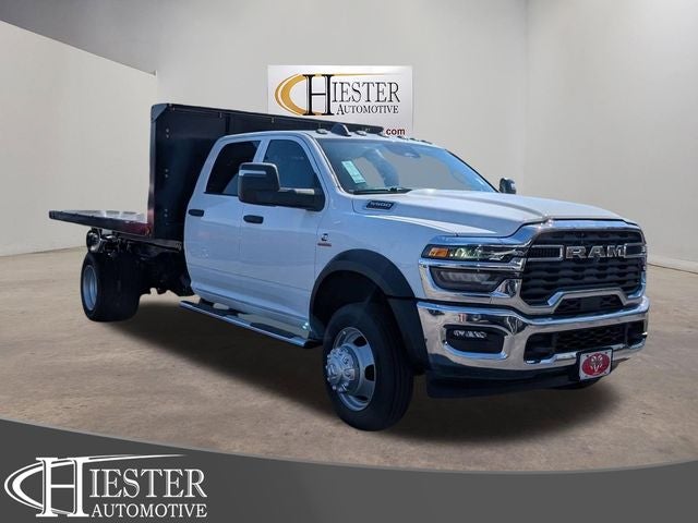 2026 RAM Ram 5500 Chassis Cab RAM 5500 TRADESMAN CHASSIS CREW CAB 4X4 84' CA