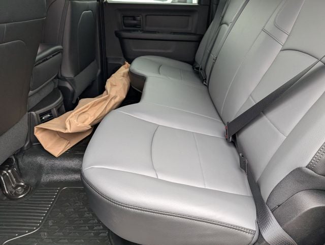 2026 RAM Ram 5500 Chassis Cab RAM 5500 TRADESMAN CHASSIS CREW CAB 4X4 84' CA