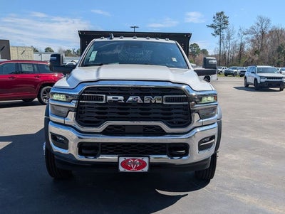 2026 RAM Ram 5500 Chassis Cab RAM 5500 TRADESMAN CHASSIS CREW CAB 4X4 84' CA
