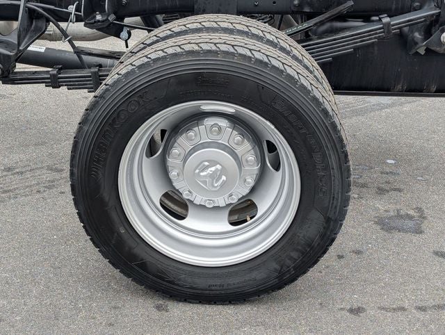 2026 RAM Ram 5500 Chassis Cab RAM 5500 TRADESMAN CHASSIS CREW CAB 4X4 84' CA