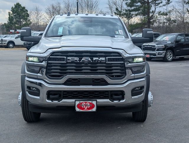 2026 RAM Ram 5500 Chassis Cab RAM 5500 TRADESMAN CHASSIS CREW CAB 4X4 84' CA