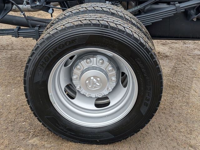 2026 RAM Ram 5500 Chassis Cab RAM 5500 TRADESMAN CHASSIS CREW CAB 4X4 84' CA
