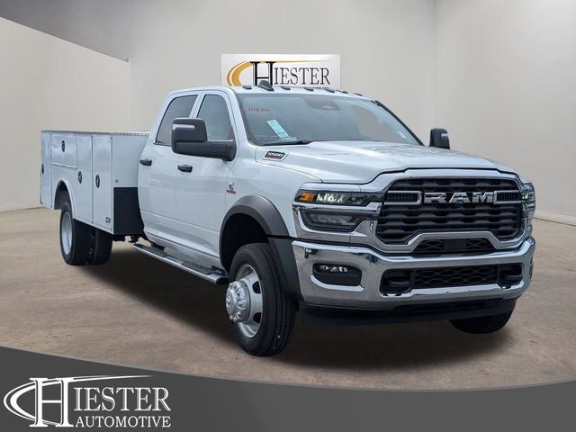 2026 RAM Ram 5500 Chassis Cab RAM 5500 TRADESMAN CHASSIS CREW CAB 4X4 84' CA