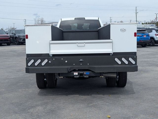 2026 RAM Ram 5500 Chassis Cab RAM 5500 TRADESMAN CHASSIS CREW CAB 4X4 84' CA