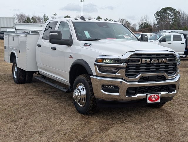 2026 RAM Ram 3500 Chassis Cab RAM 3500 TRADESMAN CREW CAB CHASSIS 4X4 60' CA