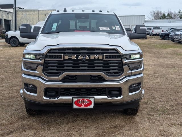 2026 RAM Ram 3500 Chassis Cab RAM 3500 TRADESMAN CREW CAB CHASSIS 4X4 60' CA