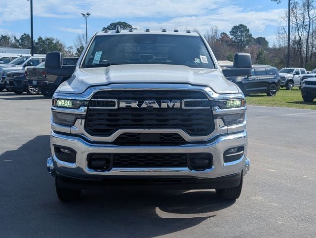 2026 RAM Ram 3500 Chassis Cab RAM 3500 TRADESMAN CREW CAB CHASSIS 4X4 60' CA