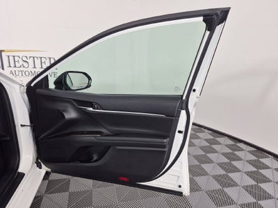 2023 Toyota Camry Hybrid LE