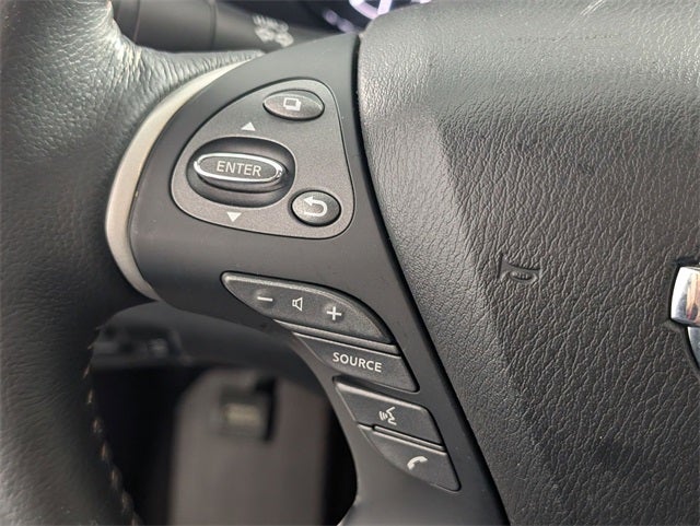 2019 Nissan Pathfinder SL