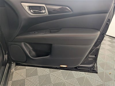 2019 Nissan Pathfinder SL