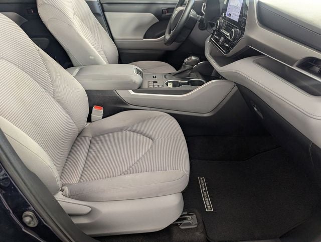 2023 Toyota Highlander Hybrid LE