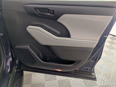 2023 Toyota Highlander Hybrid LE