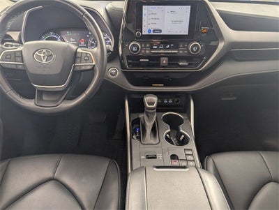 2023 Toyota Highlander Hybrid XLE