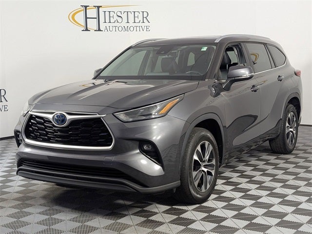 2023 Toyota Highlander Hybrid XLE