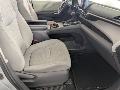 2021 Toyota Sienna LE 8 Passenger