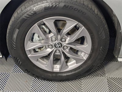 2021 Toyota Sienna LE 8 Passenger