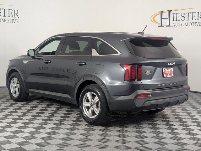 2022 Kia Sorento LX