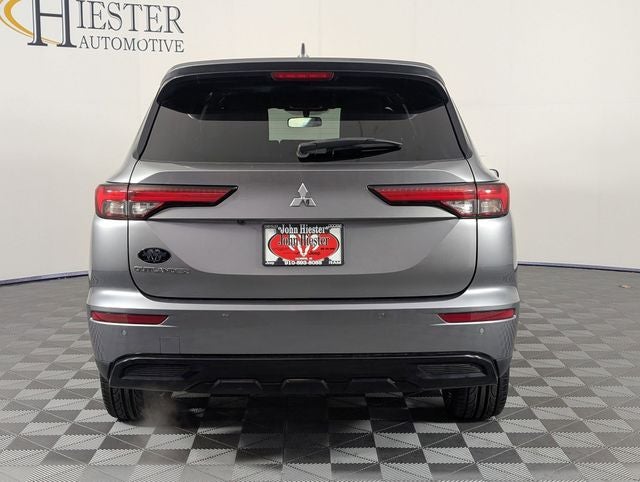2022 Mitsubishi Outlander Black Edition