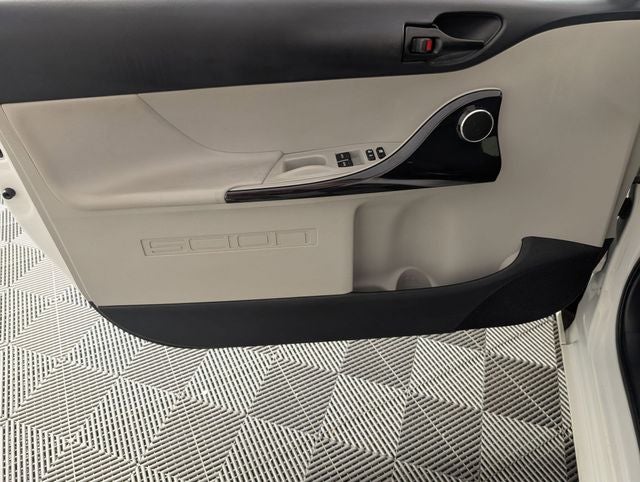 2013 Scion iQ Base