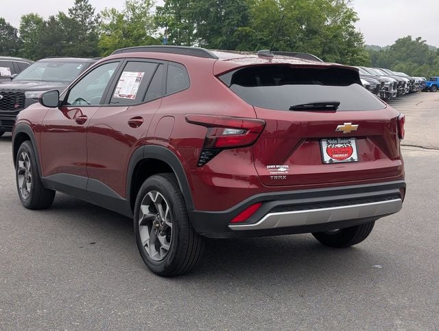 2025 Chevrolet Trax FWD LT