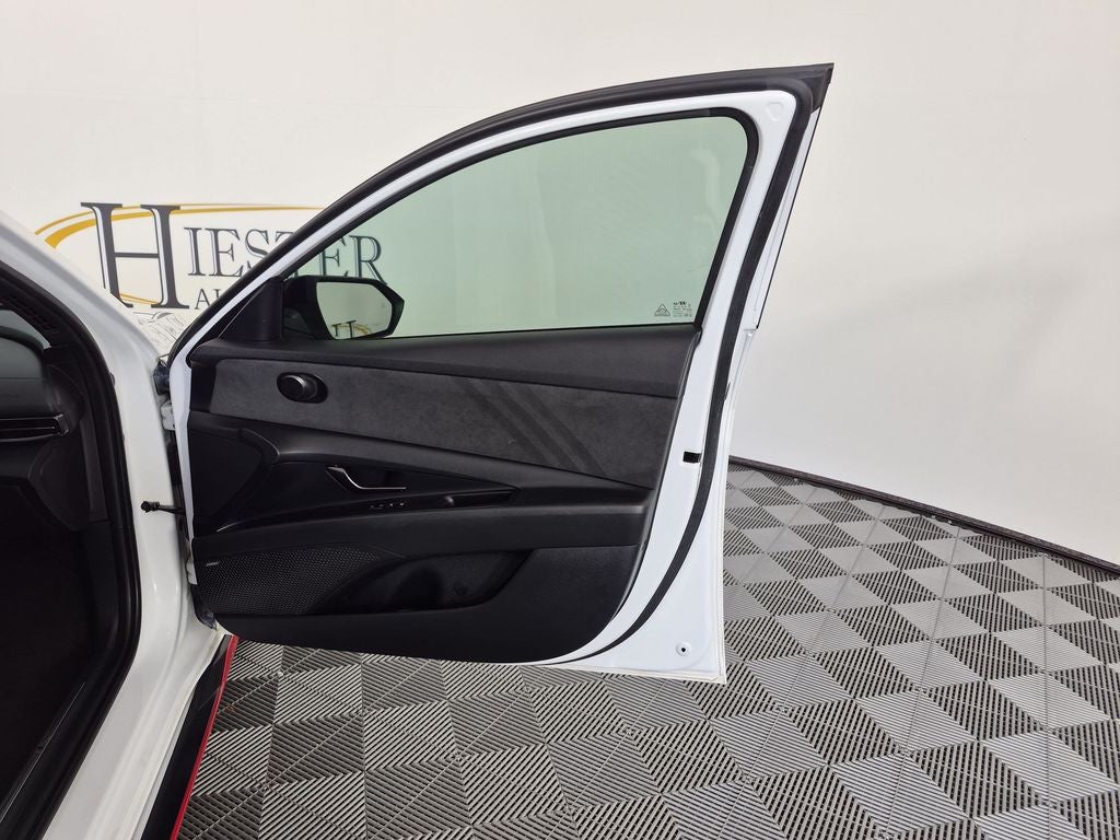 2022 Hyundai Elantra N Base