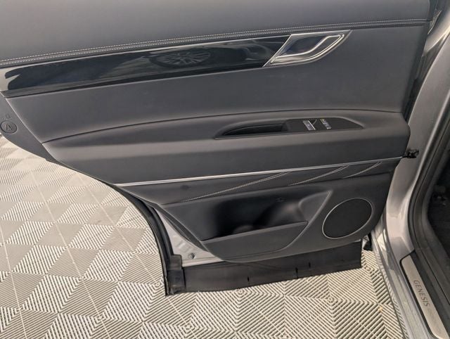 2025 Genesis GV80 2.5T