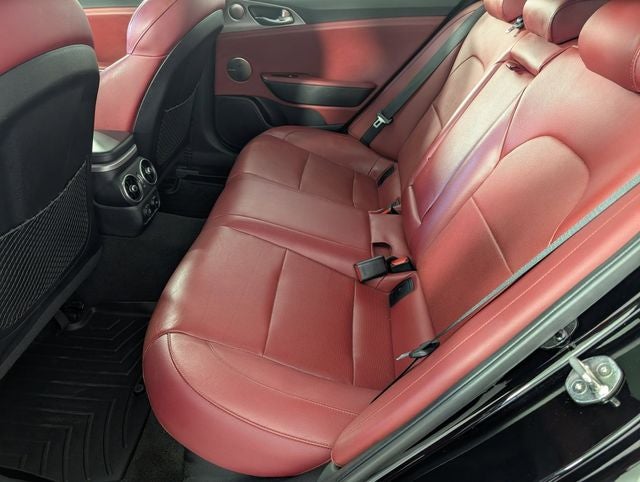 2018 Kia Stinger GT1