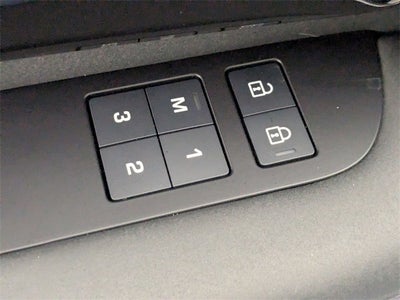 2023 Land Rover Discovery S