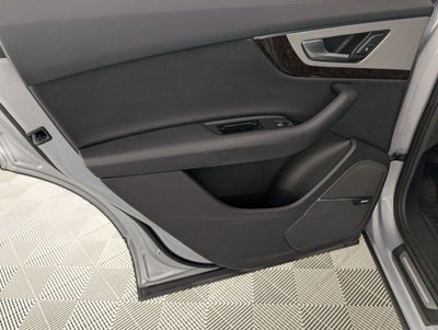 2019 Audi Q7 45 Premium Plus quattro