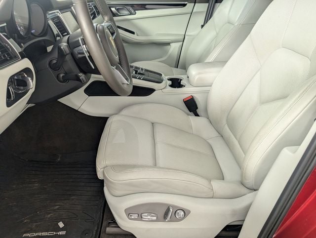 2016 Porsche Macan S