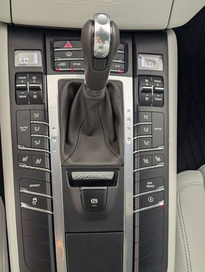 2016 Porsche Macan S