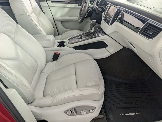 2016 Porsche Macan S