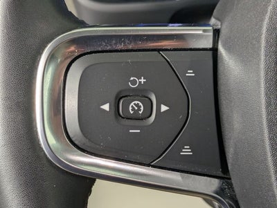2023 Volvo XC40 Ultimate