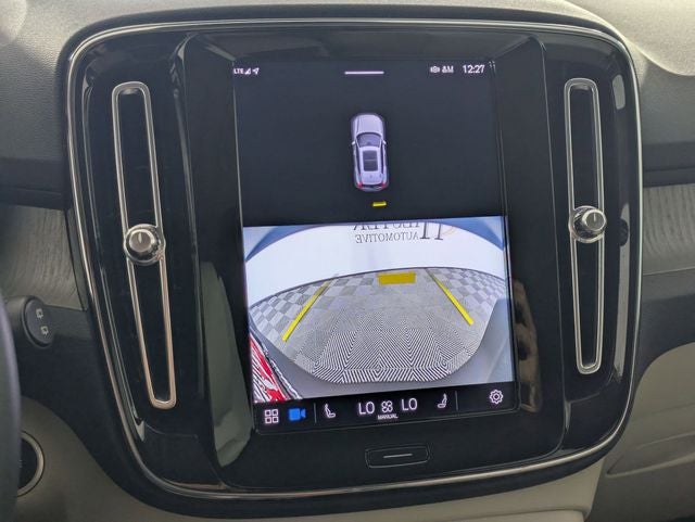 2023 Volvo XC40 Ultimate
