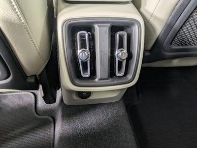 2023 Volvo XC40 Ultimate