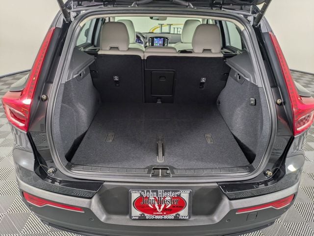 2023 Volvo XC40 Ultimate