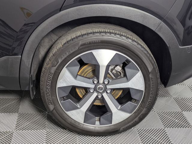 2023 Volvo XC40 Ultimate