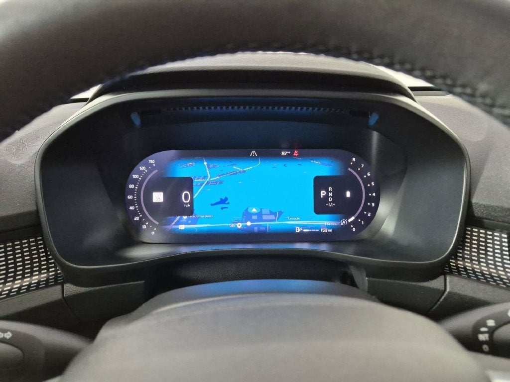 2023 Volvo XC40 B5 Plus Dark Theme