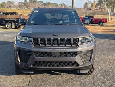 2026 Jeep Grand Cherokee Laredo