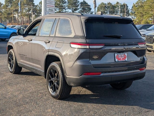 2026 Jeep Grand Cherokee Laredo