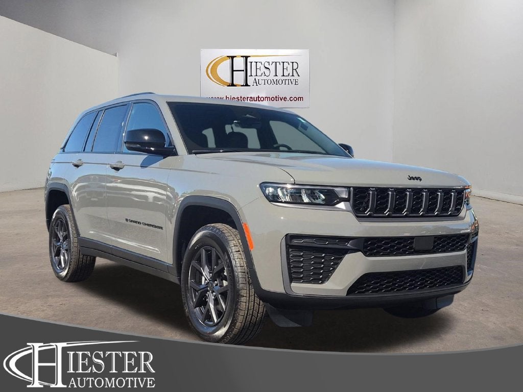 2027 Jeep Grand Cherokee Laredo Altitude