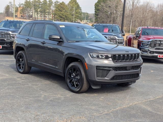 2026 Jeep Grand Cherokee Laredo