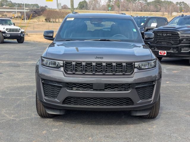 2026 Jeep Grand Cherokee Laredo