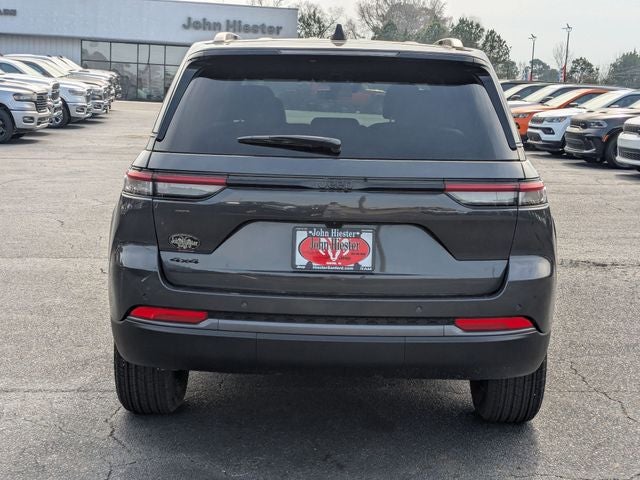 2026 Jeep Grand Cherokee Laredo