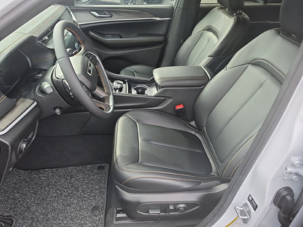 2026 Jeep Grand Cherokee Base