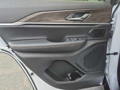 2026 Jeep Grand Cherokee Base