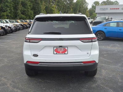 2026 Jeep Grand Cherokee Base