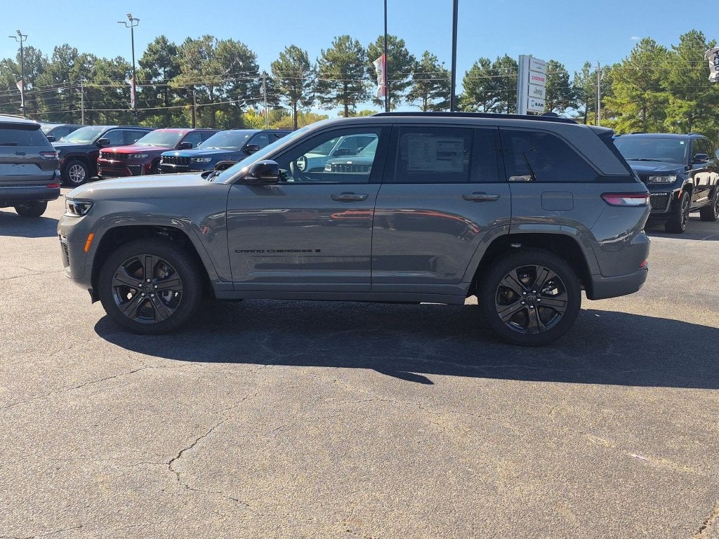 2027 Jeep Grand Cherokee Limited Reserve