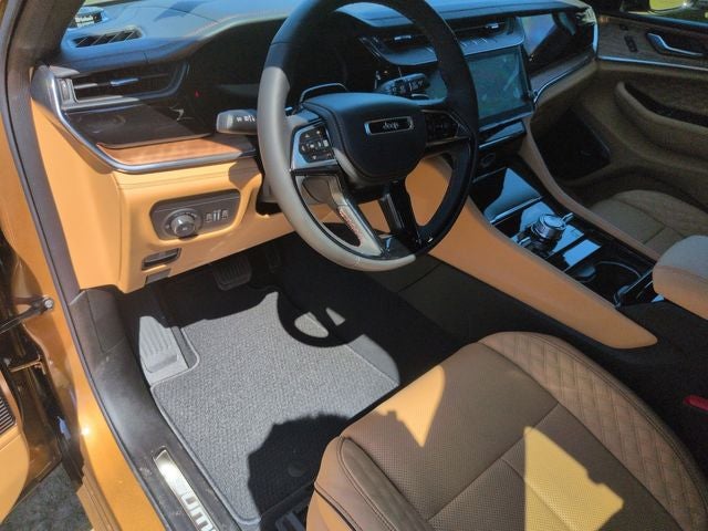 2026 Jeep Grand Cherokee Summit