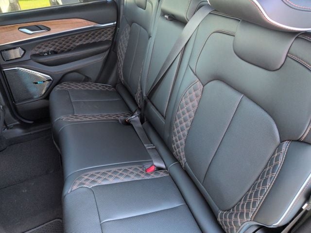 2026 Jeep Grand Cherokee Summit